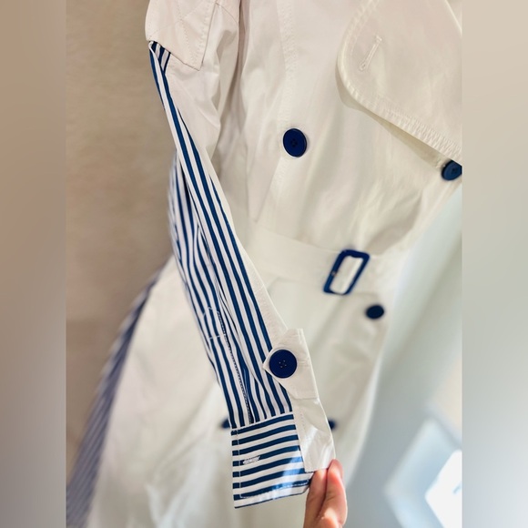 J.ING COAT WHITE AND STRIPE BLUE SIZE SMALL - Picture 3 of 16